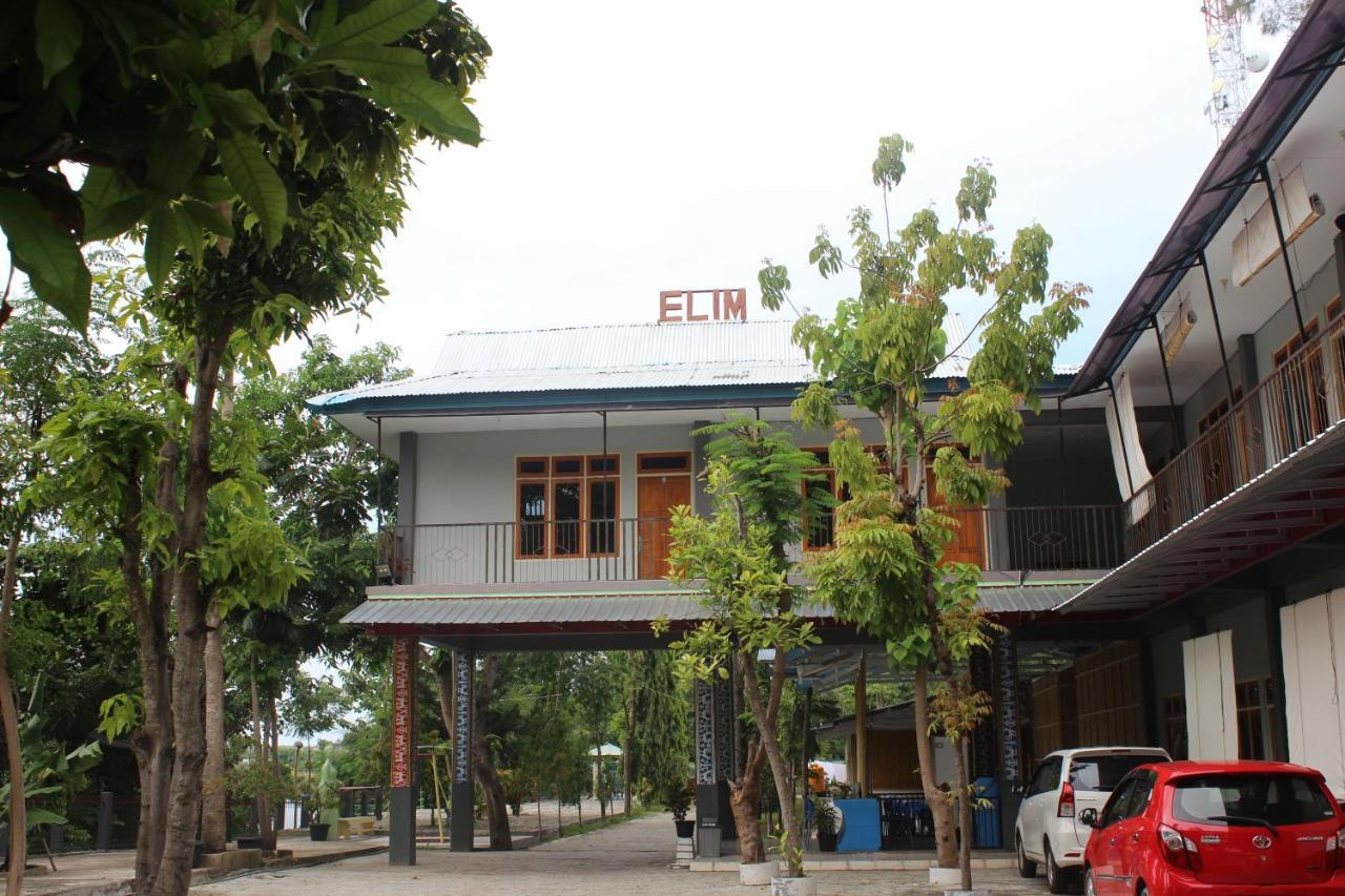 Pondok Wisata dan Restoran Elim Waingapu Exterior foto