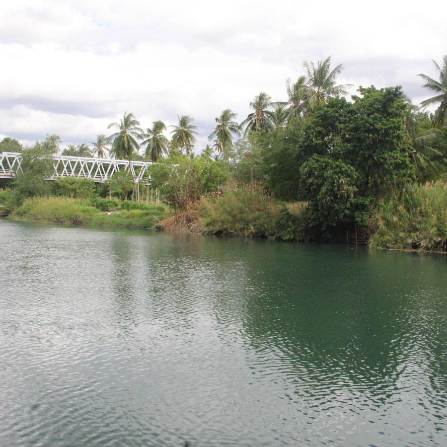 Pondok Wisata dan Restoran Elim Waingapu Exterior foto